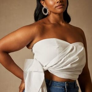 Elegant White Strapless Top